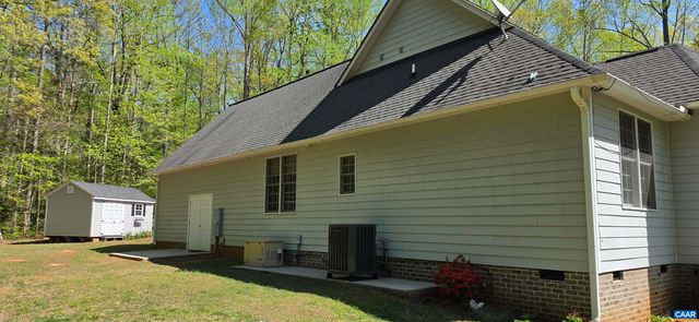 4410 WINDSOR LAKE DR, Louisa, VA 23093