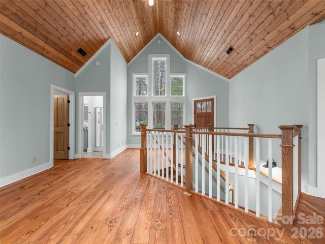 472 Cardinal Road, Brevard, NC 28712