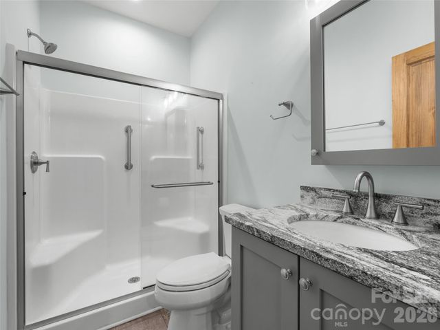 472 Cardinal Road, Brevard, NC 28712