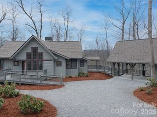472 Cardinal Road, Brevard, NC 28712