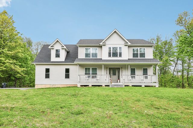 217 School House Road, Middletown, NY 10940
