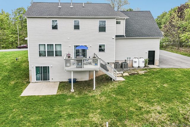 217 School House Road, Middletown, NY 10940