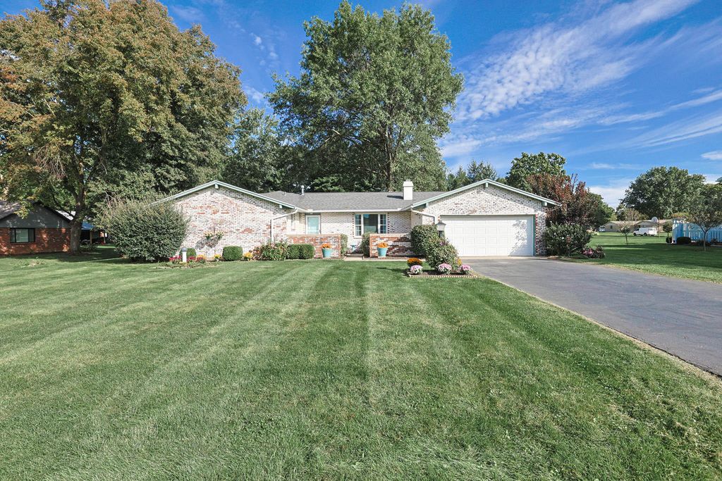 885 Michaels Road 885 Michaels Road, Tipp City, OH 45371