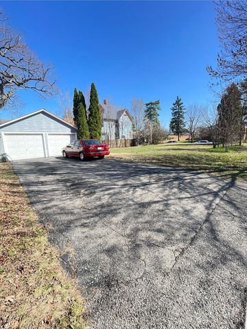 552 E Chicago Street, Elgin, IL 60120