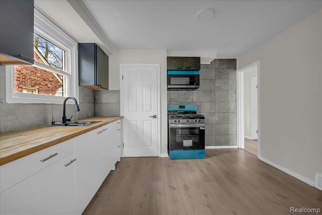 17327 Teppert Street, Detroit, MI 48234