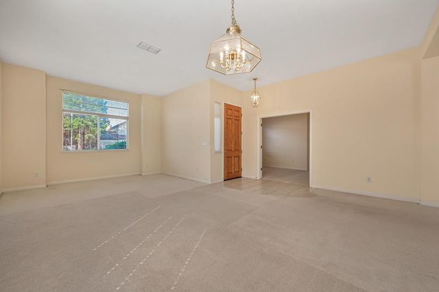 433 Ellis Cir, Folsom, CA 95630