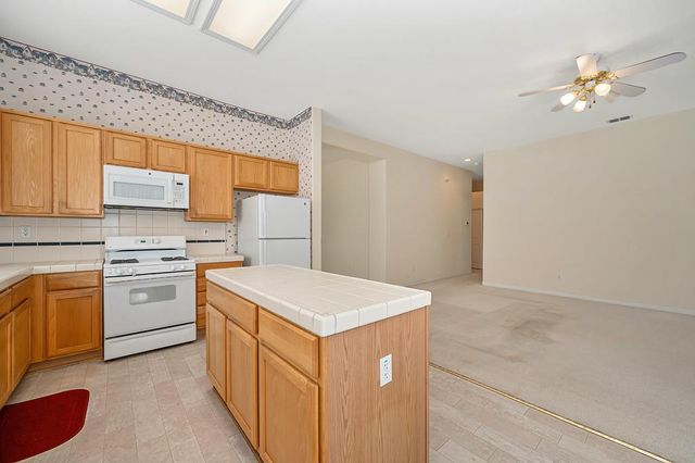 433 Ellis Cir, Folsom, CA 95630