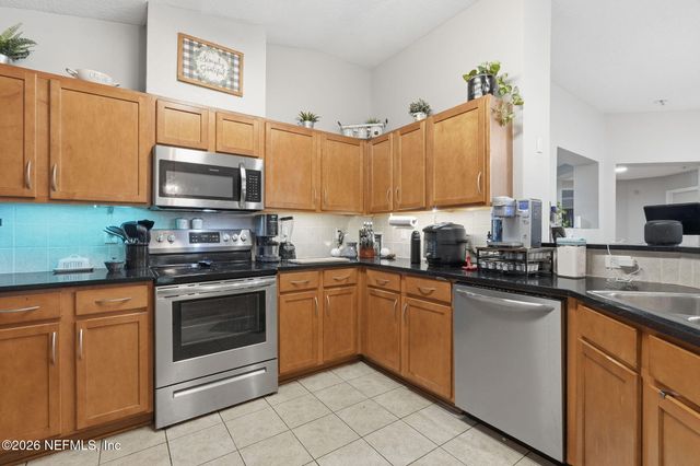 2393 RUSTY LAKES Lane, Jacksonville, FL 32221