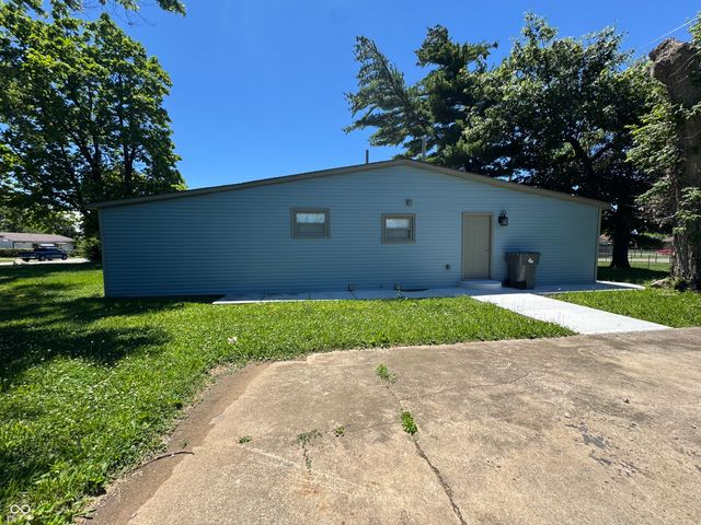 2702 Caroline Avenue, Indianapolis, IN 46218