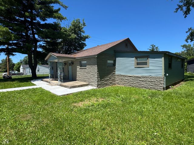 2702 Caroline Avenue, Indianapolis, IN 46218