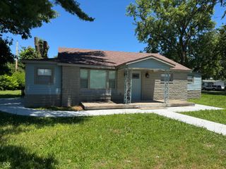 2702 Caroline Avenue, Indianapolis, IN 46218