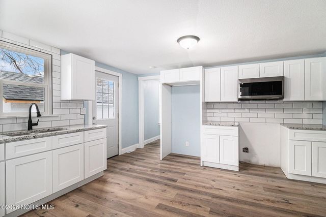 605 Koch Drive, Toledo, OH 43615