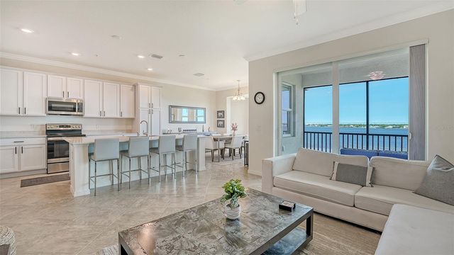 1010 TIDEWATER SHORES LOOP 406, Bradenton, FL 34208