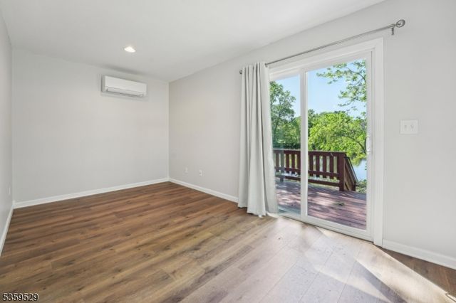 57 Riverlawn Dr, Wayne Twp., NJ 07470