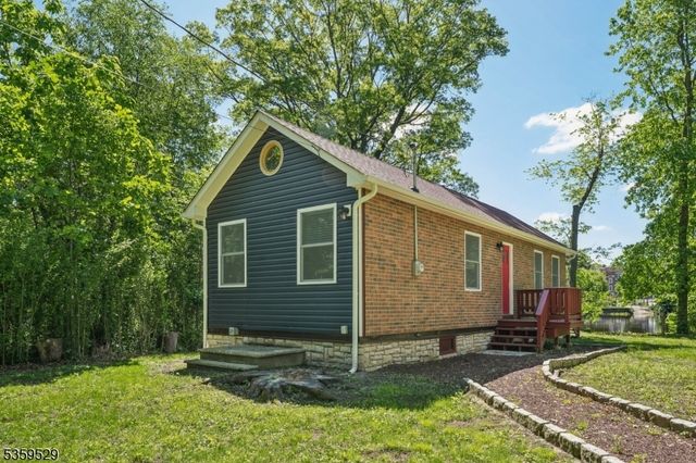 57 Riverlawn Dr, Wayne Twp., NJ 07470