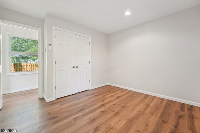 57 Riverlawn Dr, Wayne Twp., NJ 07470