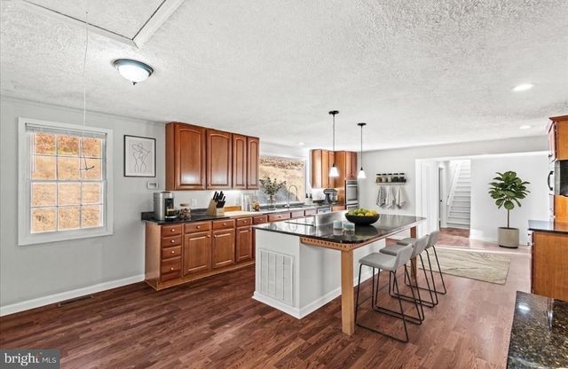 200 WEISE DR, Louisa, VA 23093