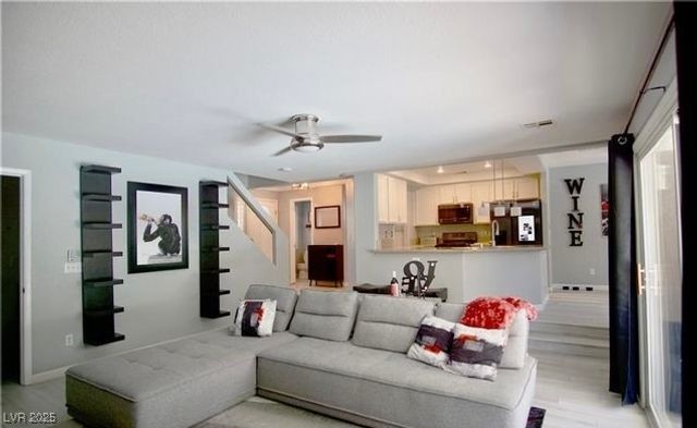 1699 Adobe Frost Court, Las Vegas, NV 89183