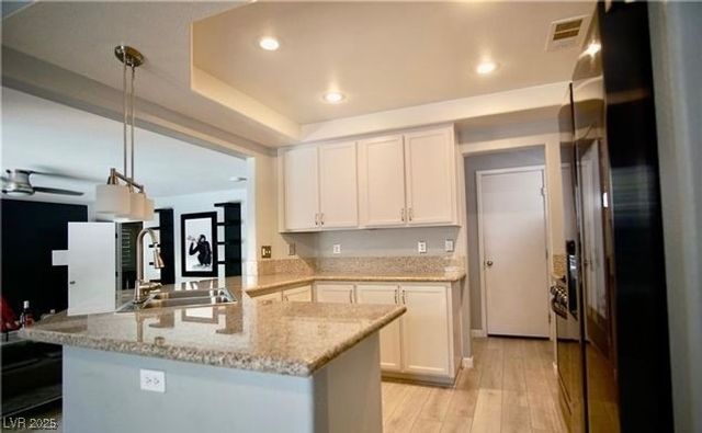 1699 Adobe Frost Court, Las Vegas, NV 89183