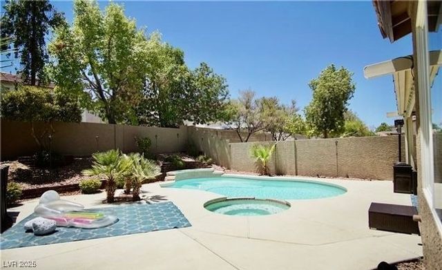 1699 Adobe Frost Court, Las Vegas, NV 89183