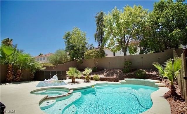 1699 Adobe Frost Court, Las Vegas, NV 89183