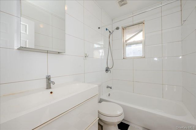 214 beach 3rd, Far Rockaway, NY 11691