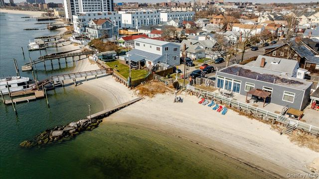 214 beach 3rd, Far Rockaway, NY 11691