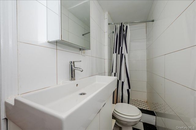 214 beach 3rd, Far Rockaway, NY 11691
