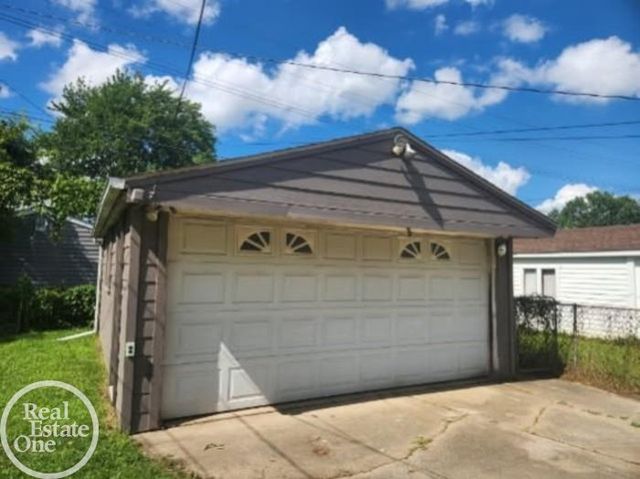 20473 Vermander Avenue, Clinton Township, MI 48035