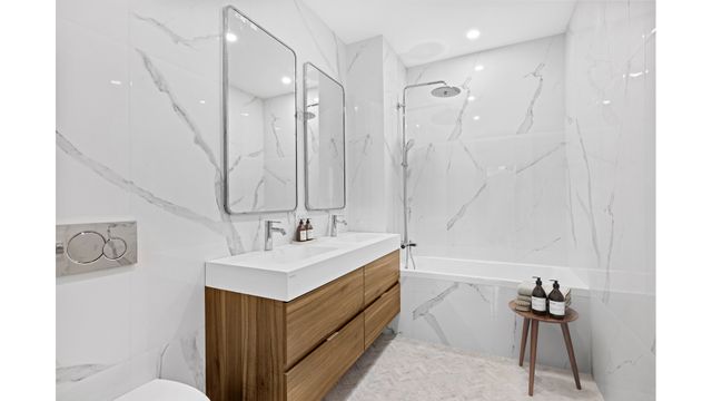 7829 Austin St # 502, New York City, NY 11375