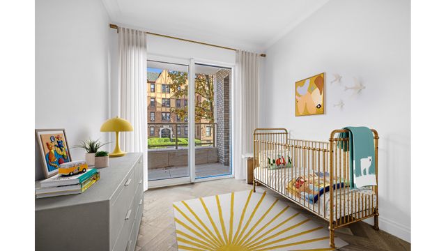 7829 Austin St # 502, New York City, NY 11375