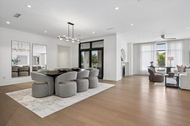 6017 Memorial 202, Houston, TX 77007