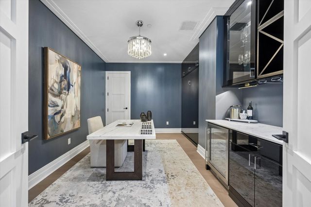 6017 Memorial 202, Houston, TX 77007