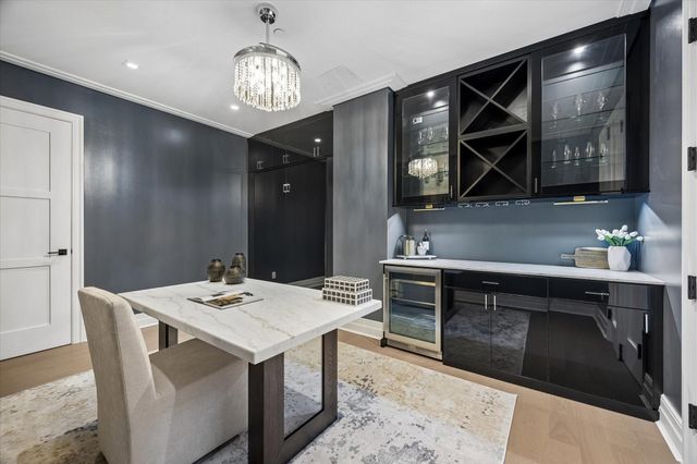 6017 Memorial 202, Houston, TX 77007