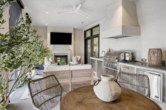 6017 Memorial 202, Houston, TX 77007