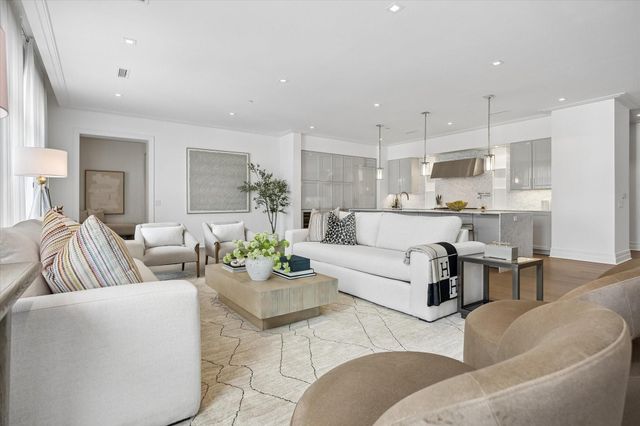 6017 Memorial 202, Houston, TX 77007
