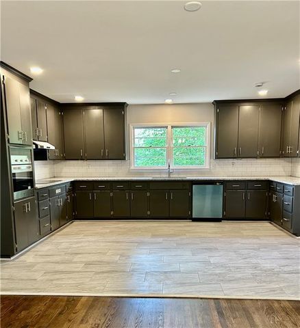 600 Oakcrest Drive, Rockmart, GA 30153