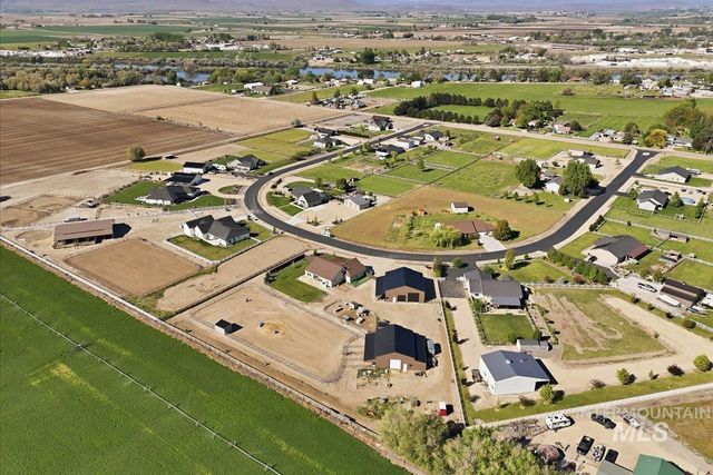 25810 Chandler Dr, Caldwell, ID 83676