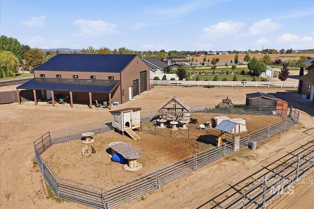 25810 Chandler Dr, Caldwell, ID 83676