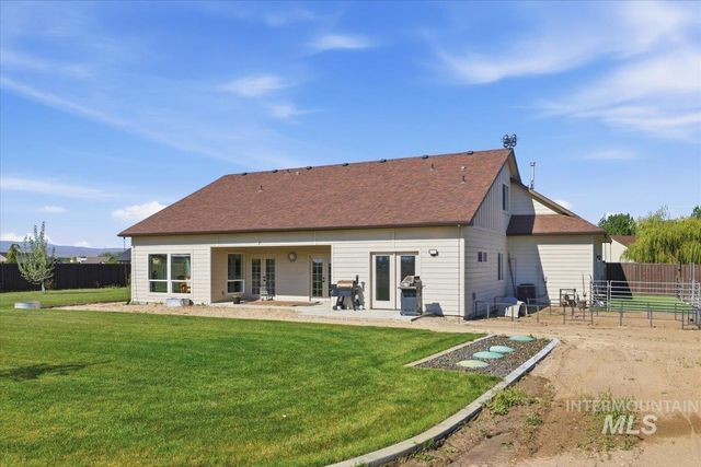 25810 Chandler Dr, Caldwell, ID 83676