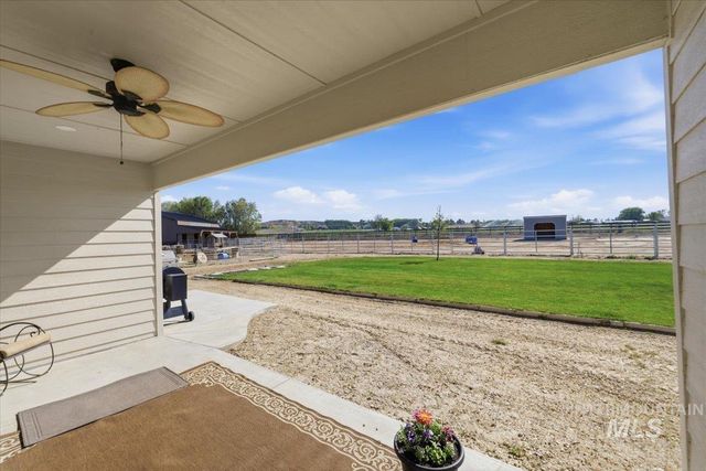25810 Chandler Dr, Caldwell, ID 83676