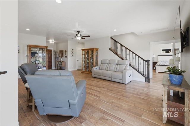 25810 Chandler Dr, Caldwell, ID 83676