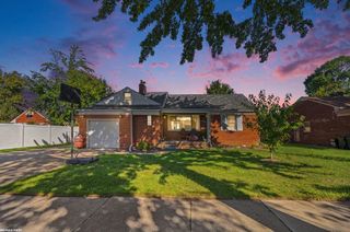 28408 Hughes Street, St Clair Shores, MI 48081