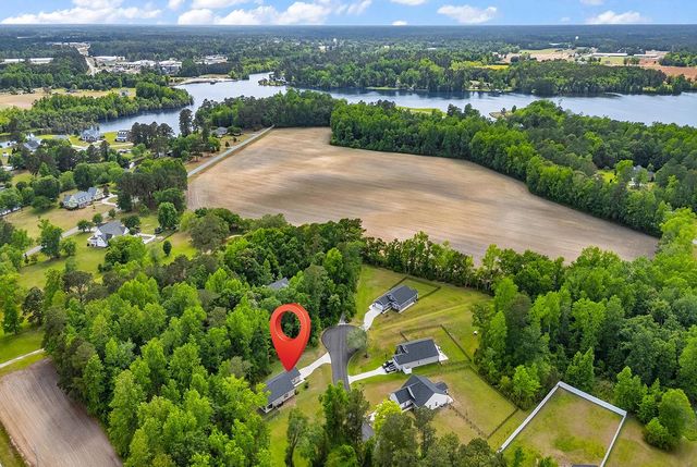 125 Coquina Dr., Tabor City, NC 28463