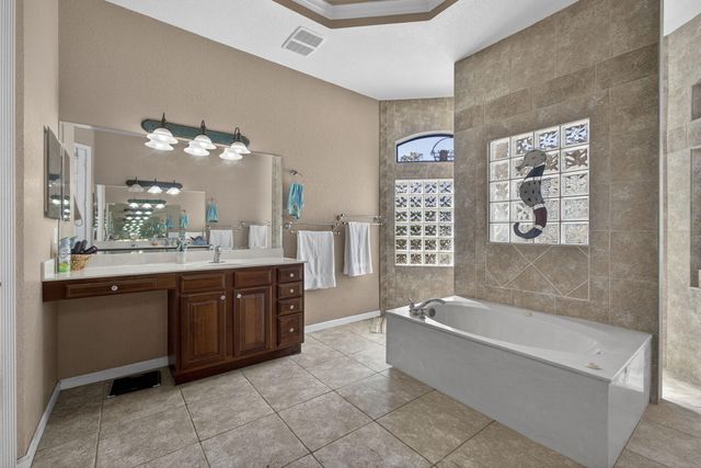 2910 Doe Trail, Loxahatchee, FL 33470