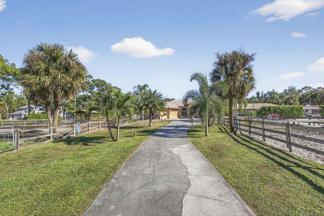2910 Doe Trail, Loxahatchee, FL 33470