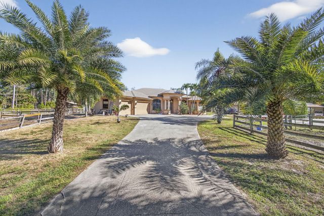 2910 Doe Trail, Loxahatchee, FL 33470