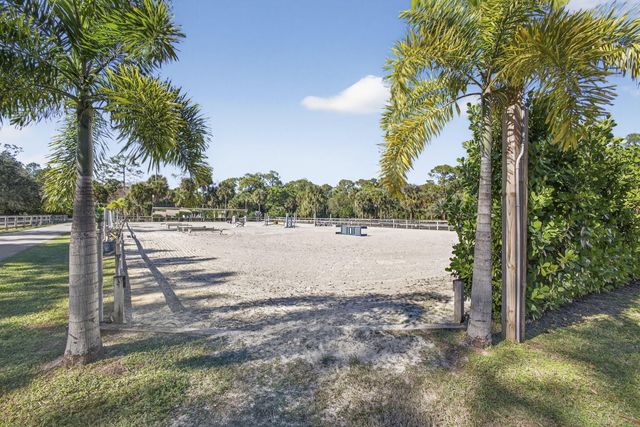 2910 Doe Trail, Loxahatchee, FL 33470