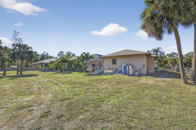 2910 Doe Trail, Loxahatchee, FL 33470