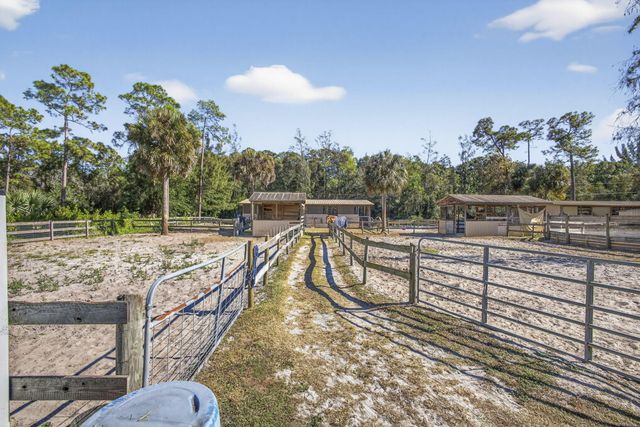 2910 Doe Trail, Loxahatchee, FL 33470